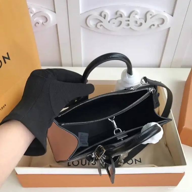 Fashionrep LV 19B570375 Bags 0624